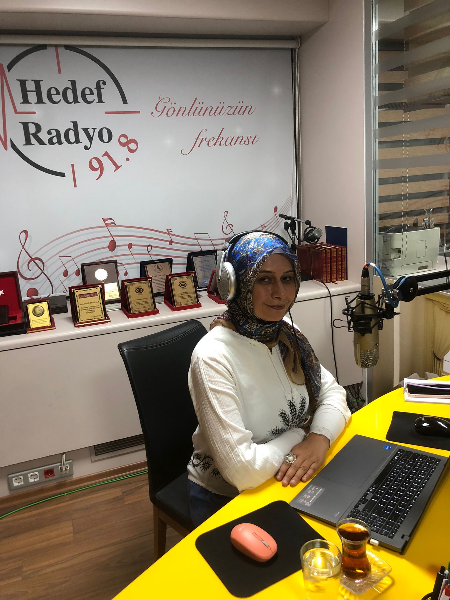 BİR SORU BİR HAYAT - (ÖZLEM GINIK) - (CANLI)